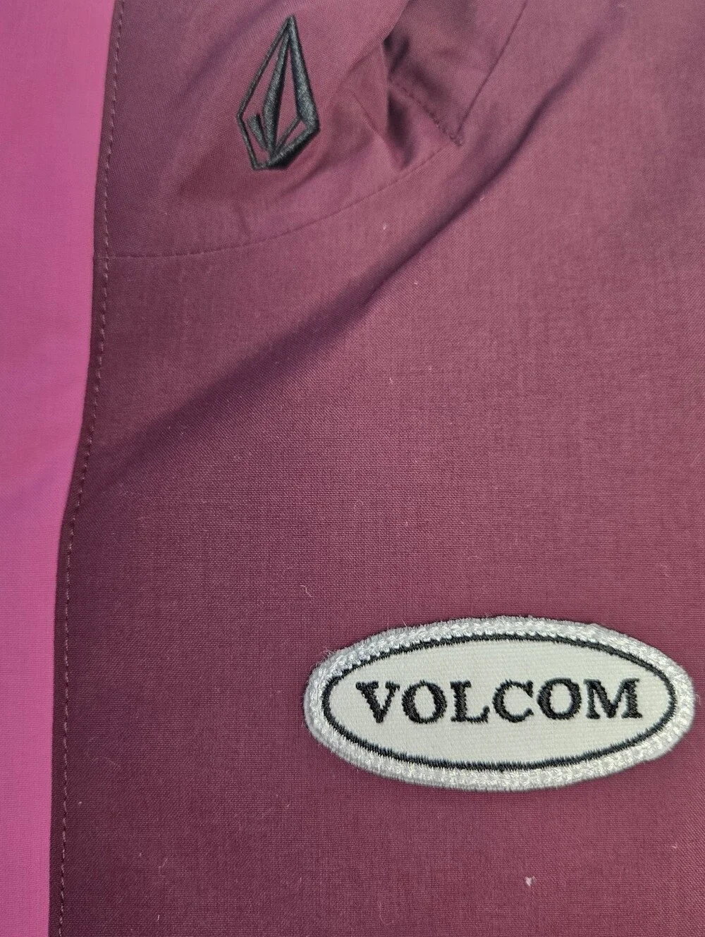 Volcom Size S Pink Relaxed Fit Hooded Performance Jacket, Water Resistant NWT